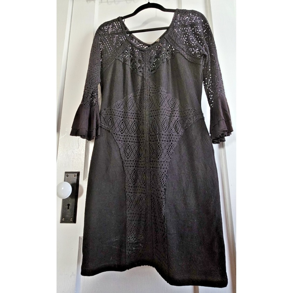 FREE PEOPLE black lace crochet shoulder 3/4 ruffle sleeves dress lined Sz L‎